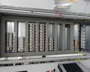 Control cabinet layer house - UV600 5r5t
